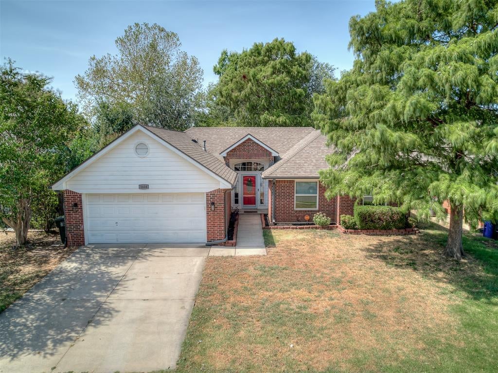 1604 Oriole Drive — photo