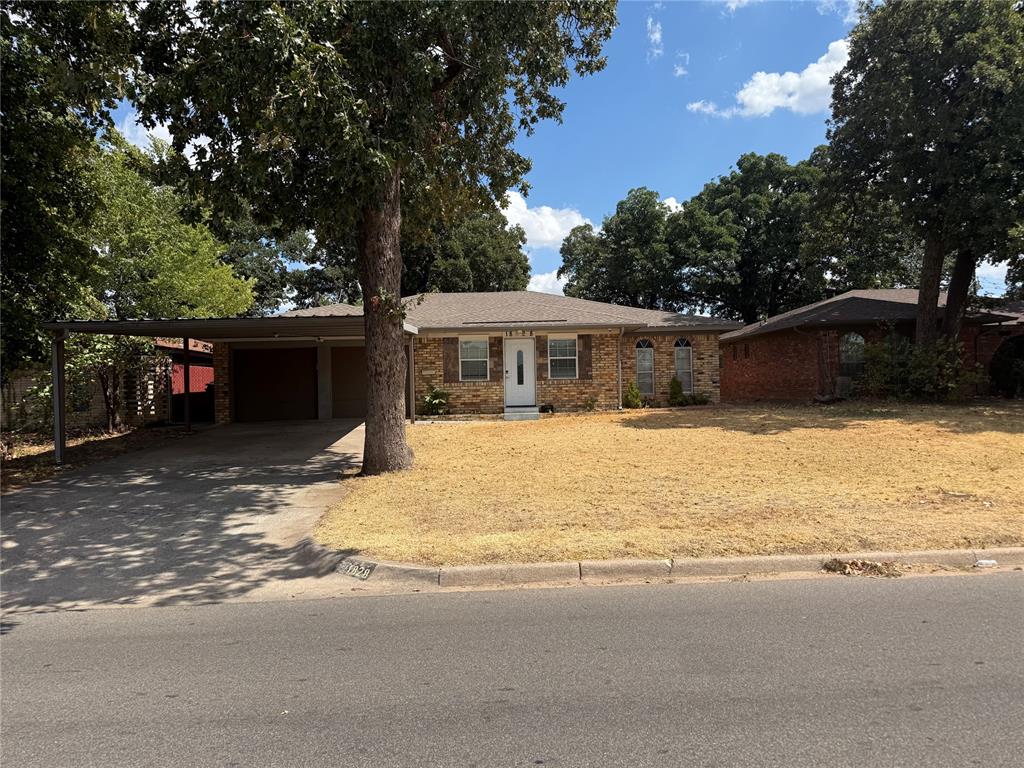 1828 N Purdue Avenue — photo