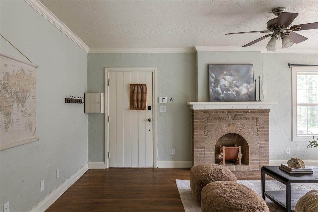 Home in Oklahoma City, OK 73118 — photo 2
