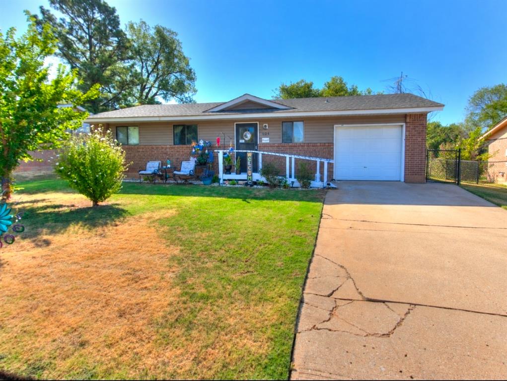 604 Meadowlake Drive — photo
