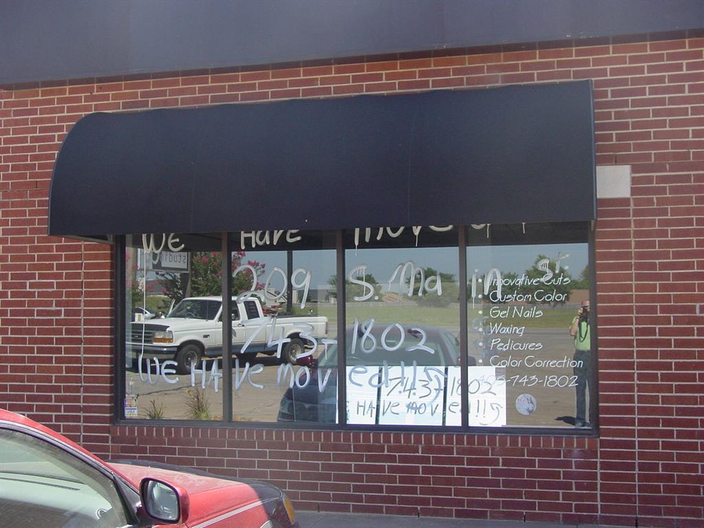 911 N Perkins Road — photo