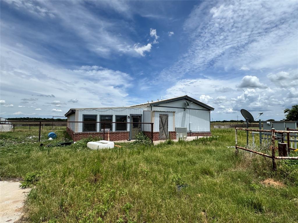 17871 E 1200 Road, Erick, OK 73645 — photo 2