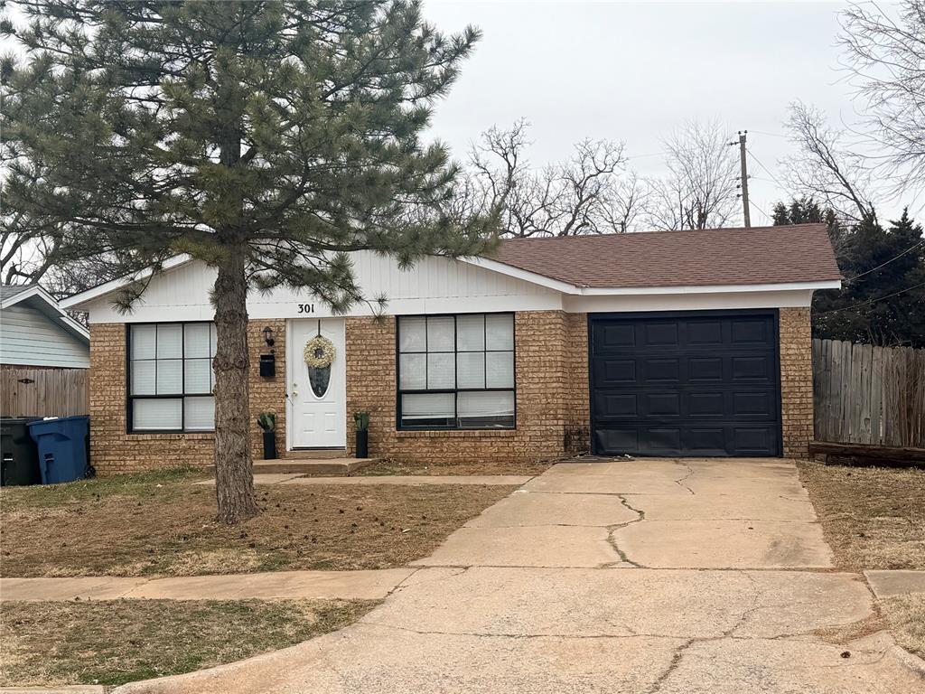 301 Winding Lane — photo