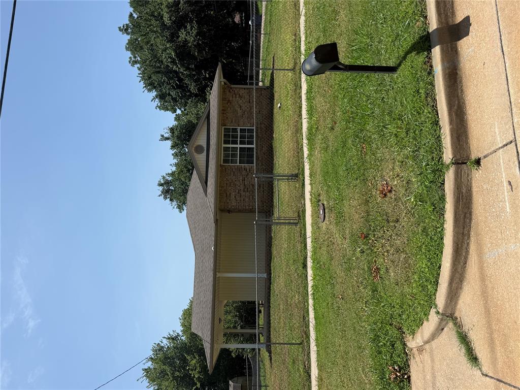1401 E Main Street — photo