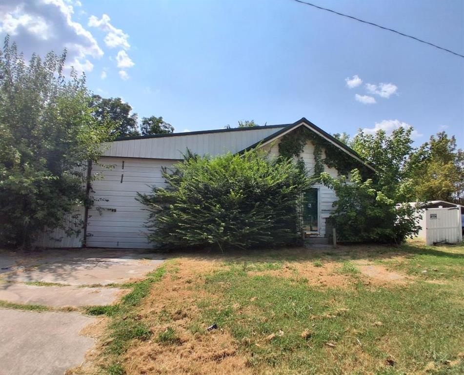202 S Center Avenue — photo