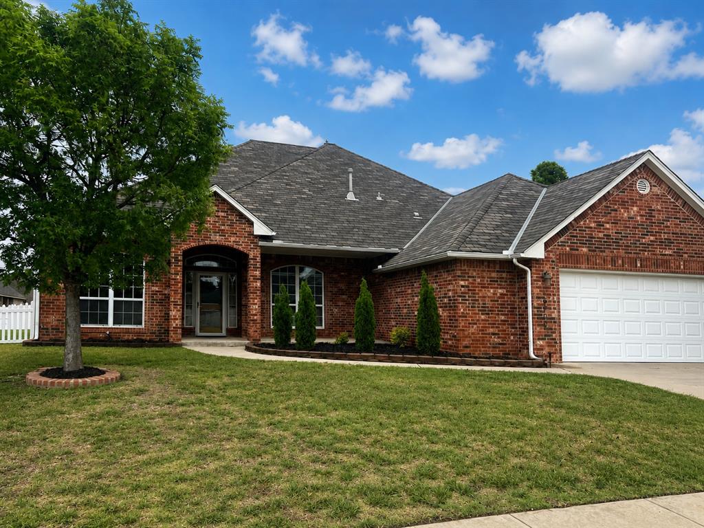 16700 Brewster Lane — photo