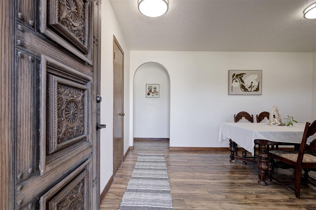 11020 Coachmans Road — photo