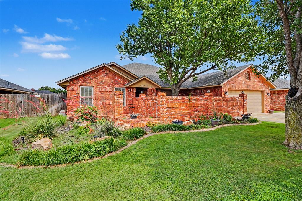 3004 Mallard Court — photo