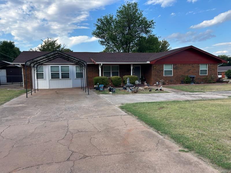 702 W Country Club Road — photo