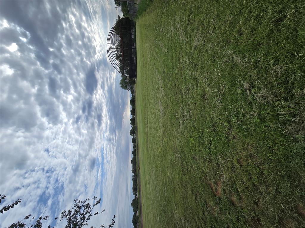 900 Newlin Drive — photo
