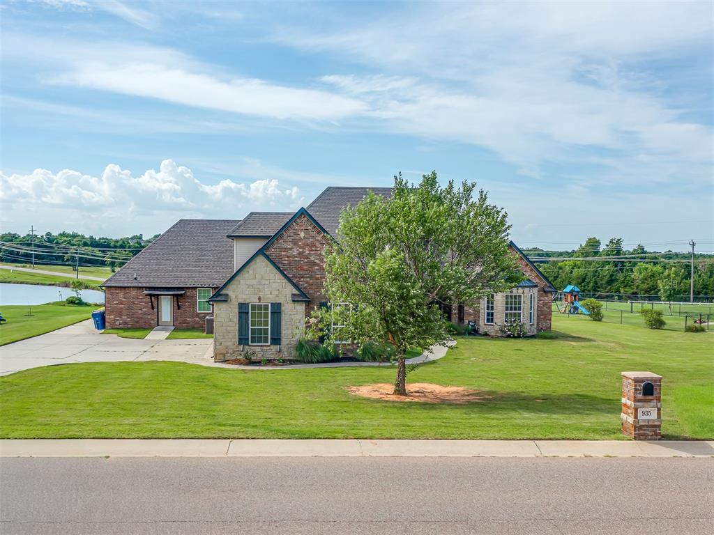 935 Silver Chase Drive — photo