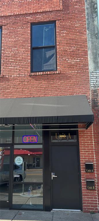 102 E Broadway Street Unit a — photo