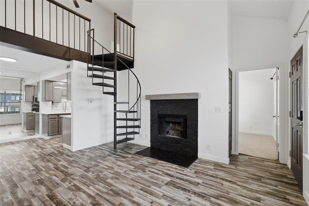 11140 Stratford Drive 605 — photo