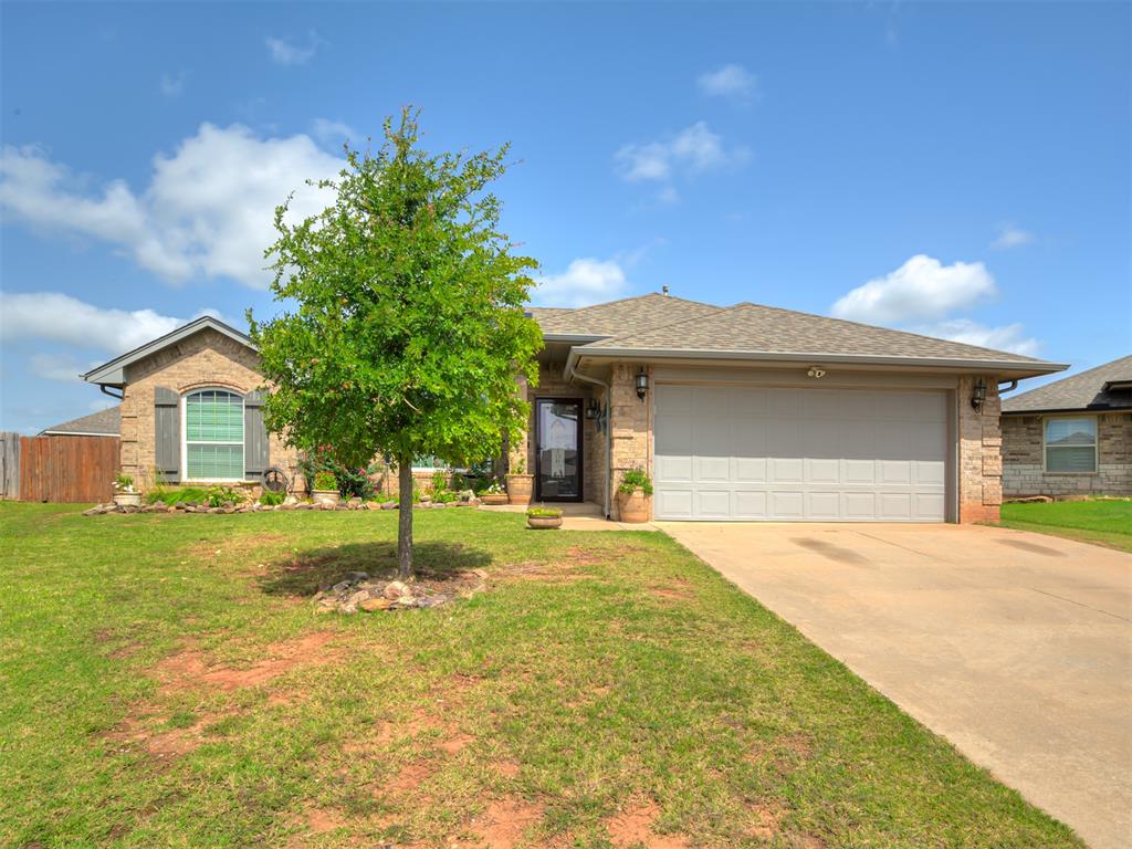 2108 Manderly Court — photo