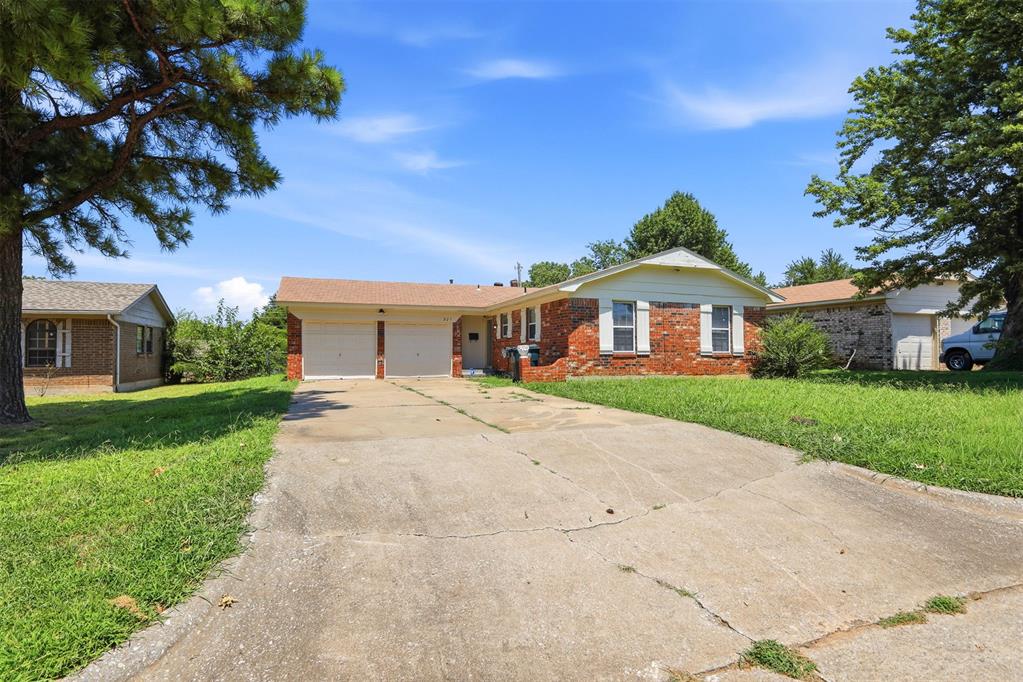 227 W Campbell Drive — photo