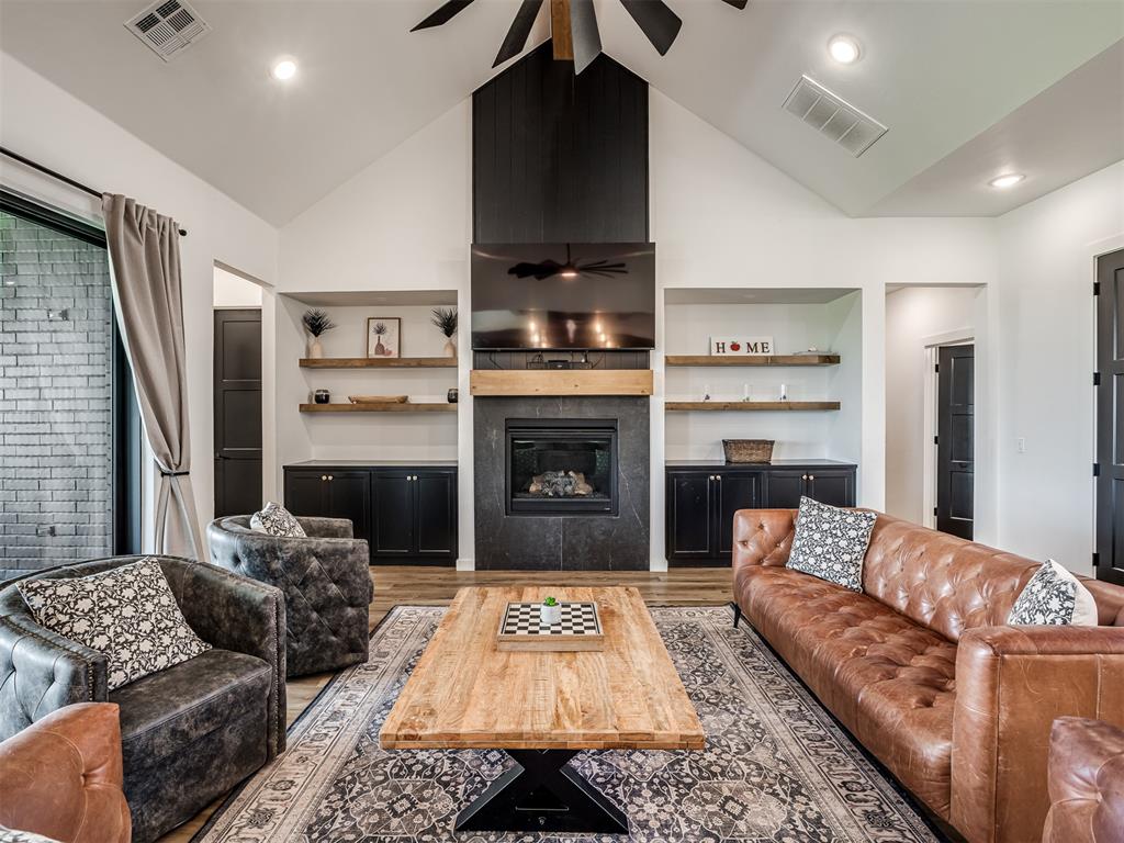 1330 Acclivis Court — photo