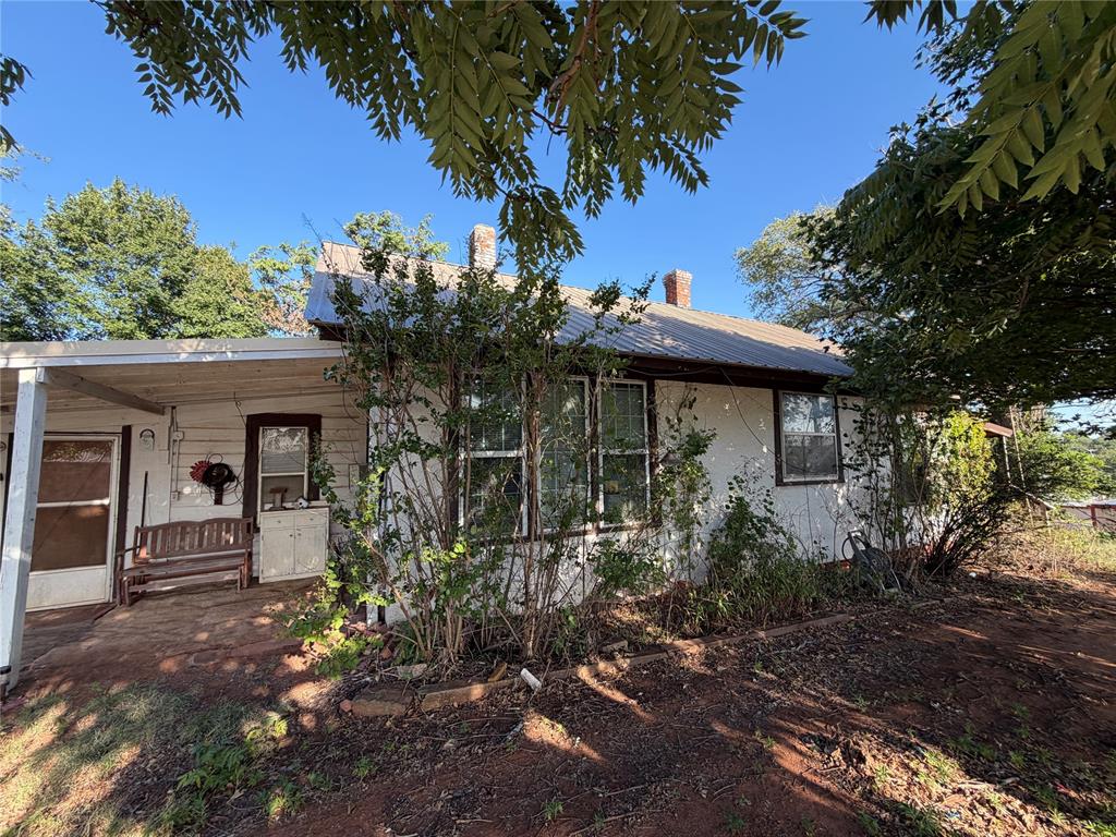 104 W Johnny Bench Street — photo