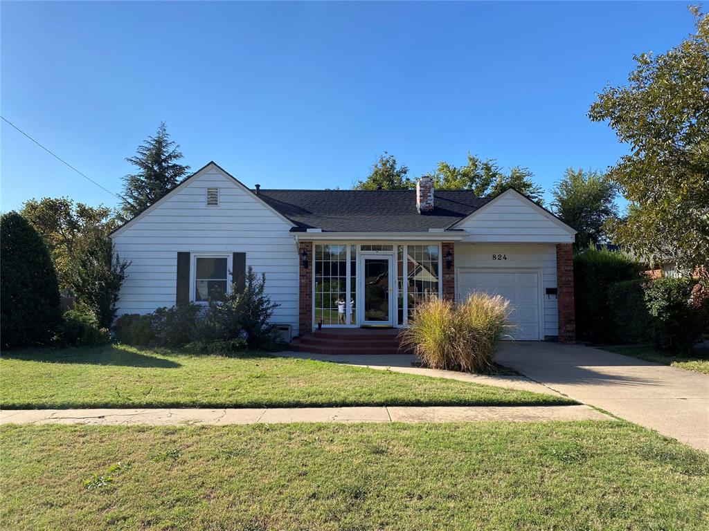 824 E Elm Street — photo