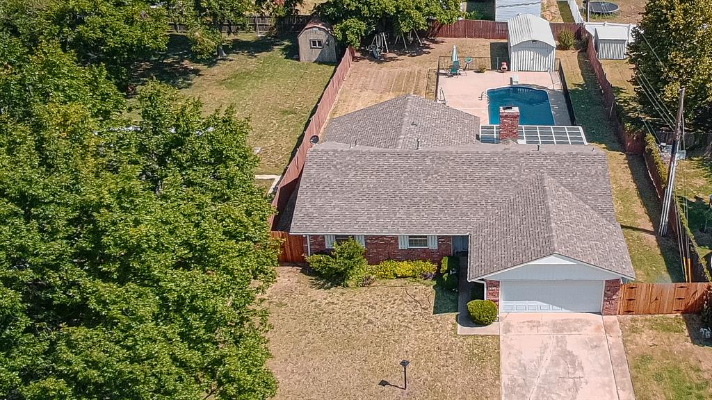 141 Sheridan Place — photo