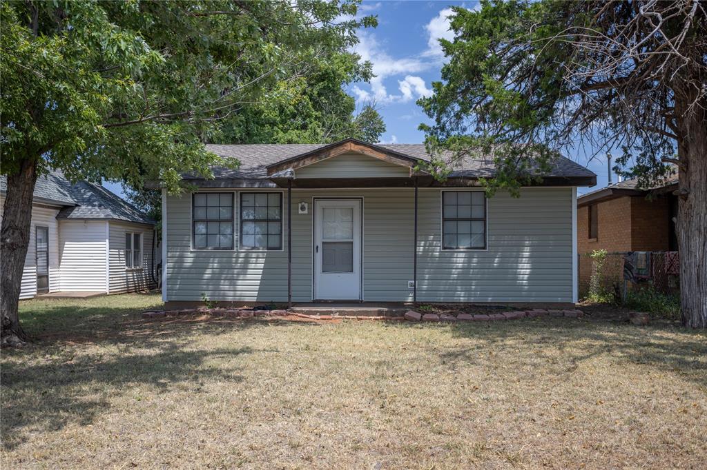 415 W Franklin Avenue — photo