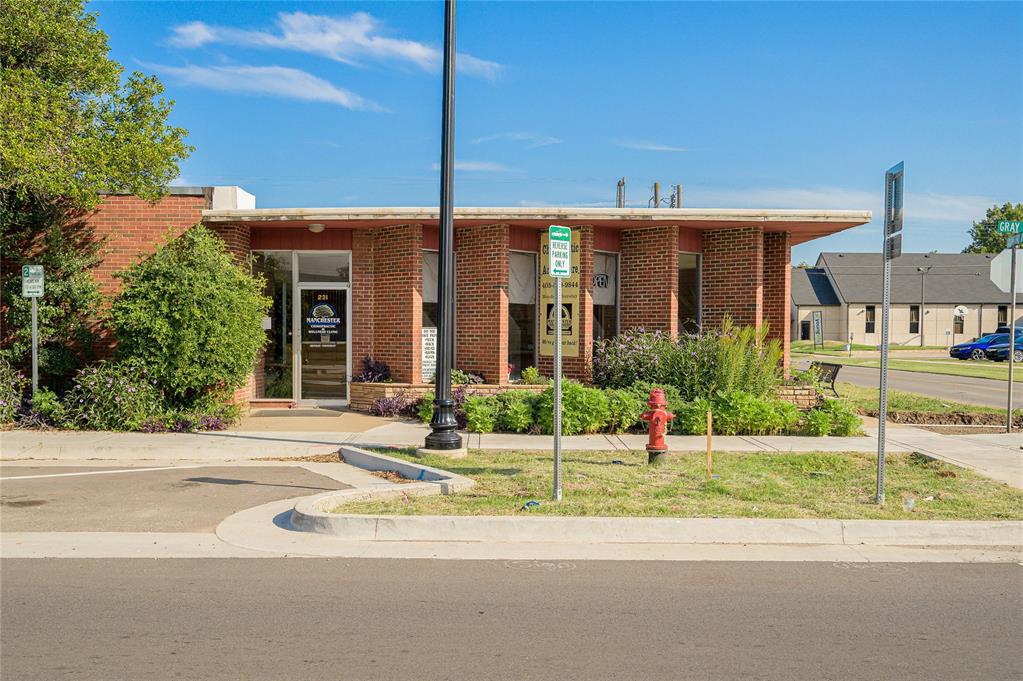 231 E Gray Street, Norman, OK 73069 — photo 2