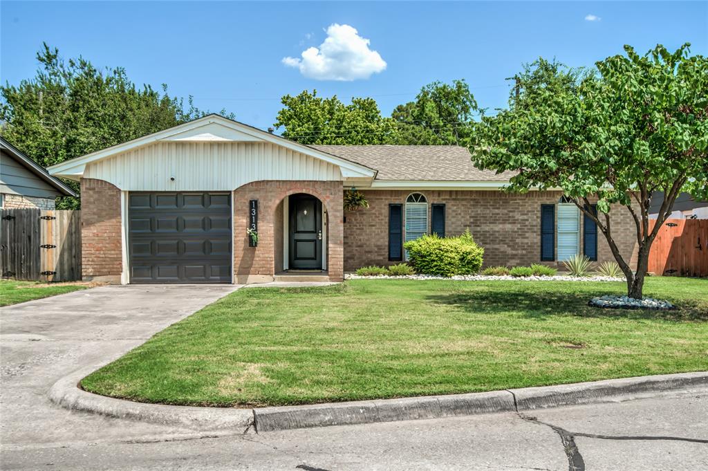 1313 Keystone Lane — photo