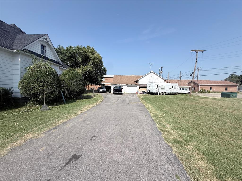 Home in Tecumseh, OK 74873 — photo 3