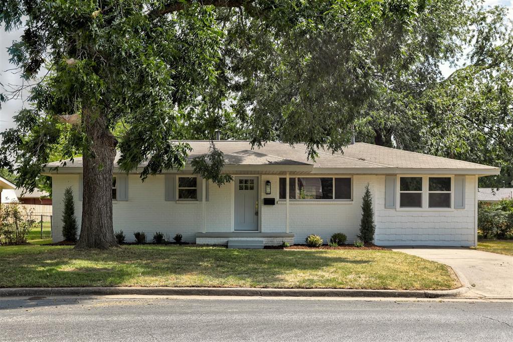 1712 W Boyd Drive — photo