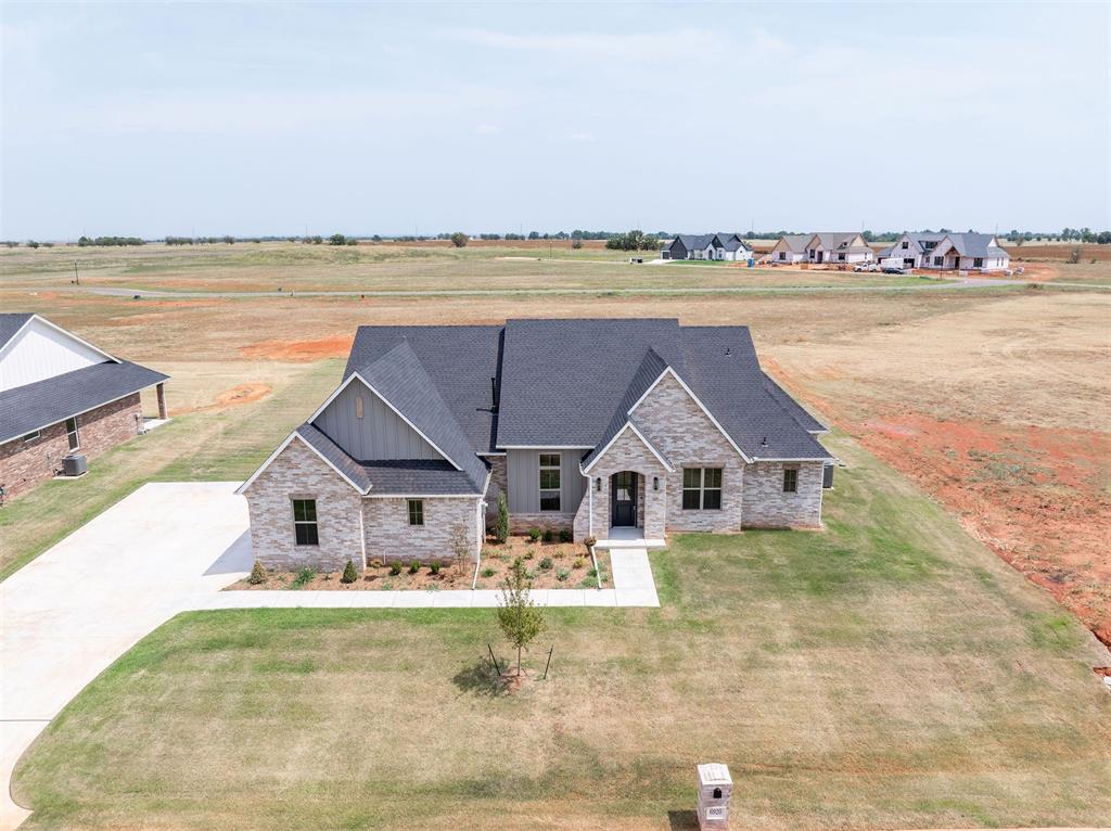 6920 Lake View Court — photo
