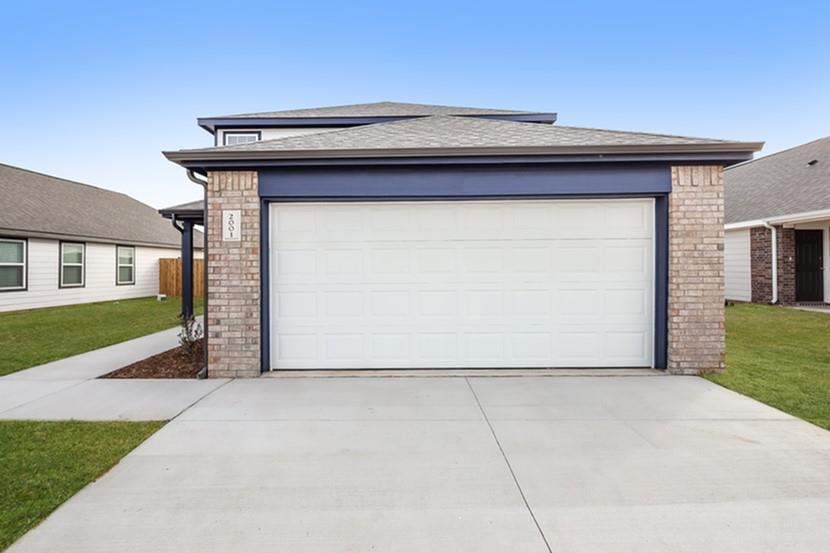 2001 Malus Way, El Reno, OK 73036 — photo 2