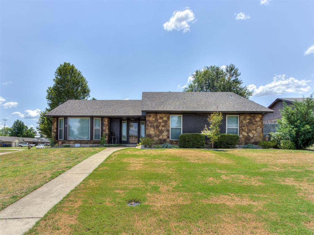9724 Kent Drive — photo