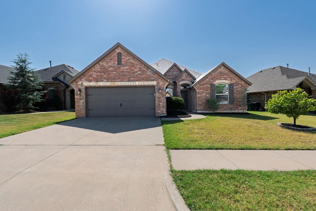 19033 Meadows Crossing Drive — photo