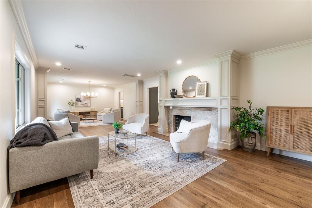 1807 Dorchester Drive — photo