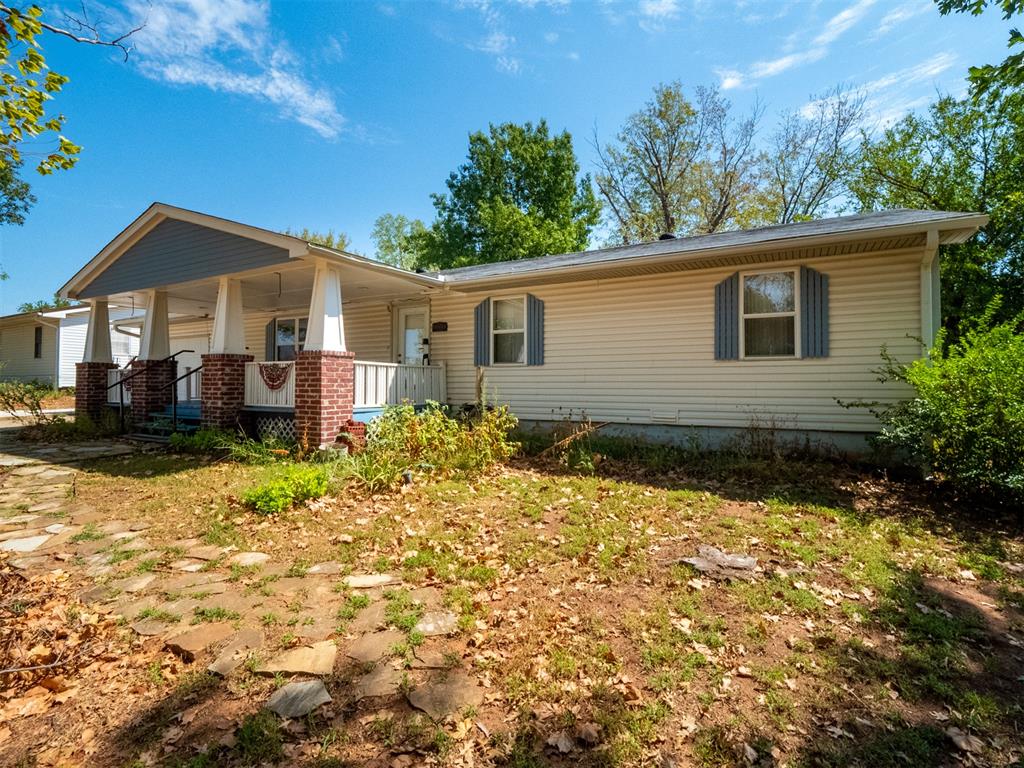 1004 Birch Street — photo