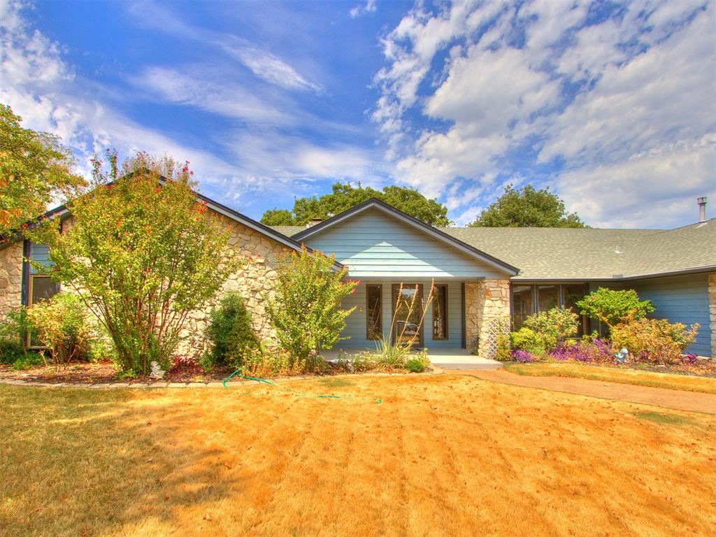 1201 Fox Bluff Court — photo