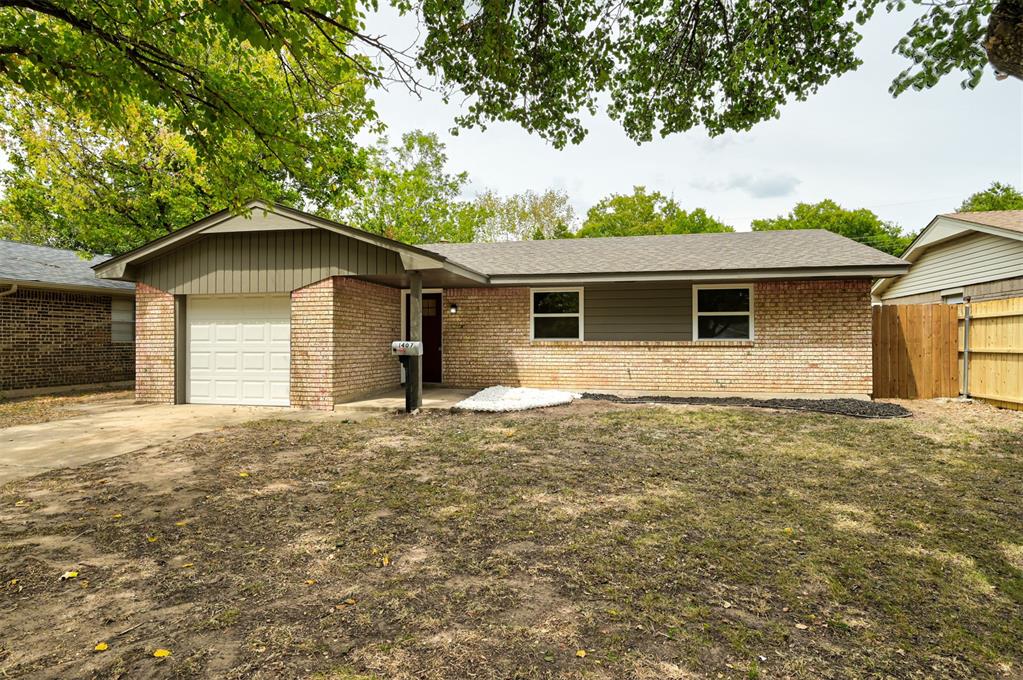 1407 Lakecrest Drive — photo