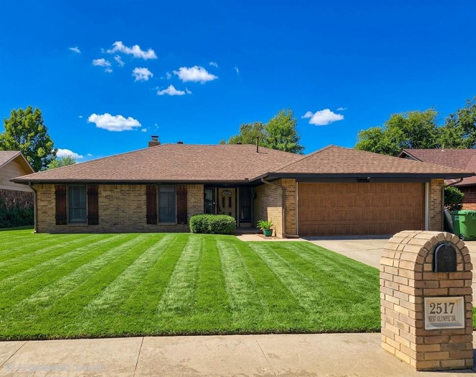 2517 W Olympic Drive — photo