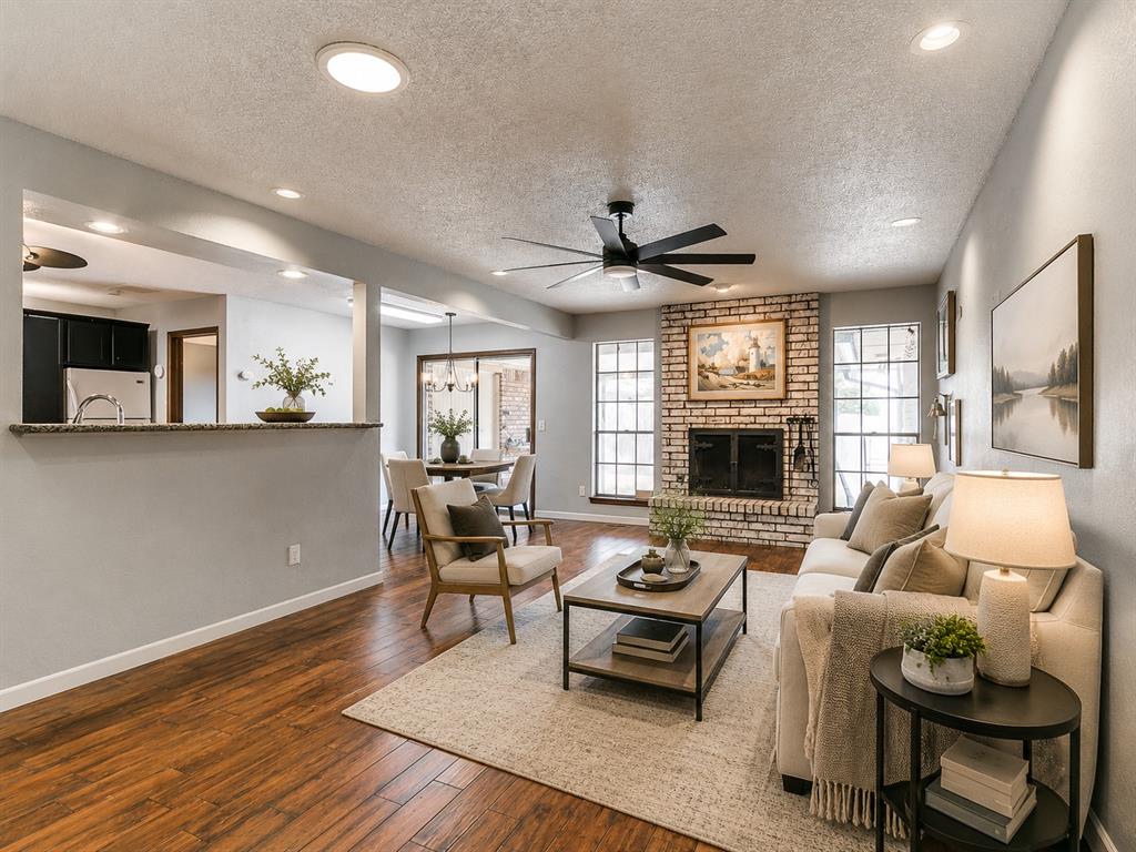 6313 N Sunnybridge Court — photo