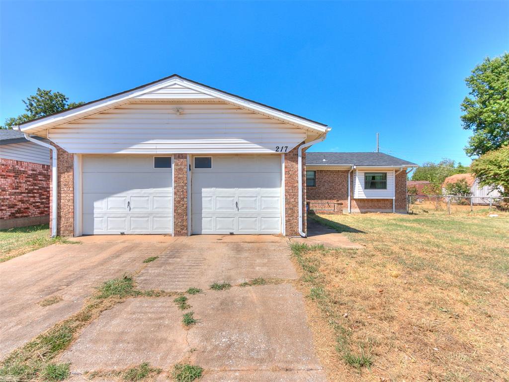 217 W Shadywood Drive — photo