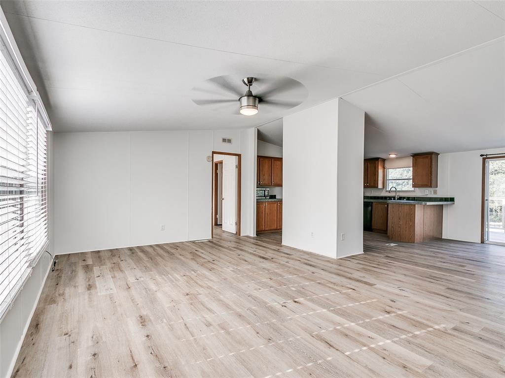 Home in Guthrie, OK 73044 — photo 3