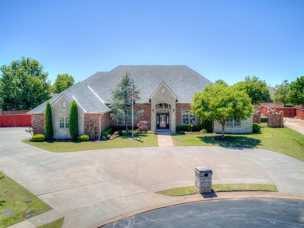 12325 Carriage Way — photo