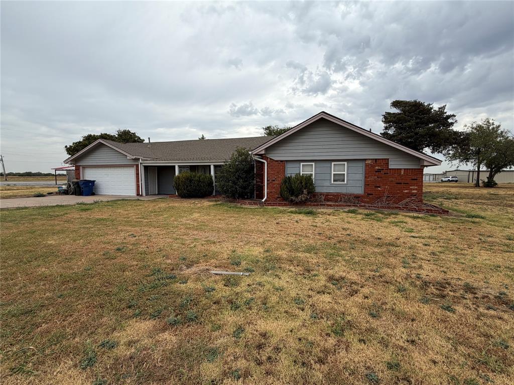 921 E Highway 19 — photo