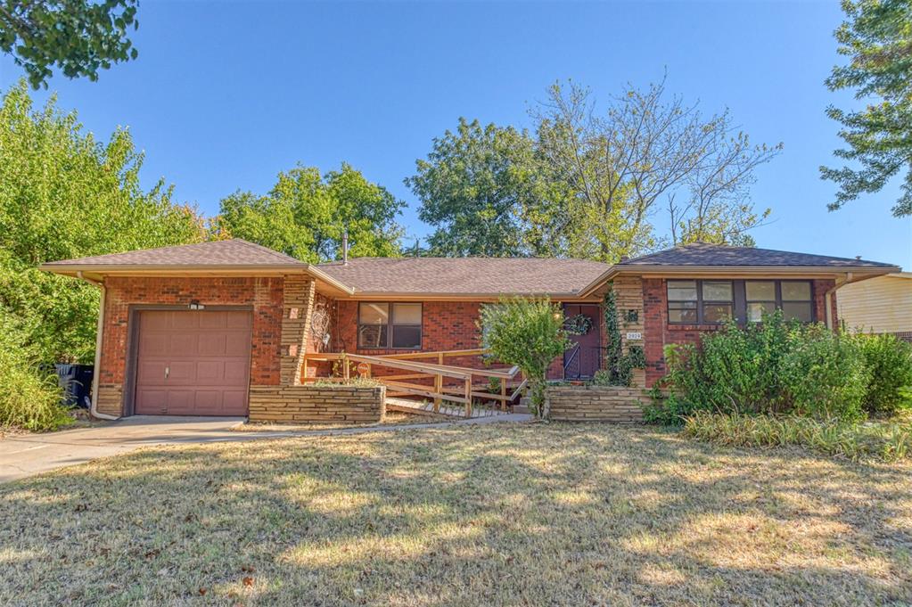 3939 Cashion Place — photo