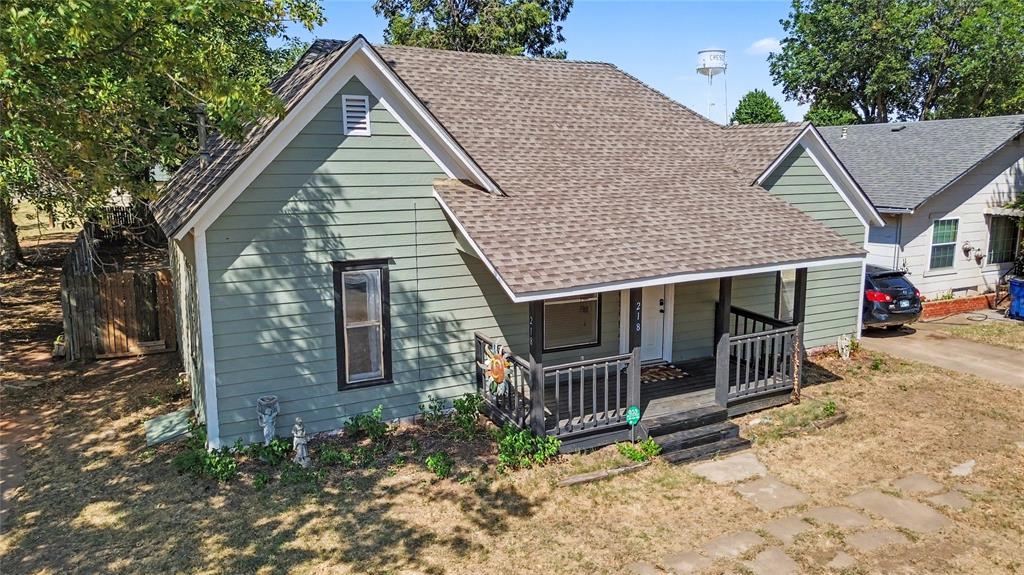 218 W Adams Street — photo