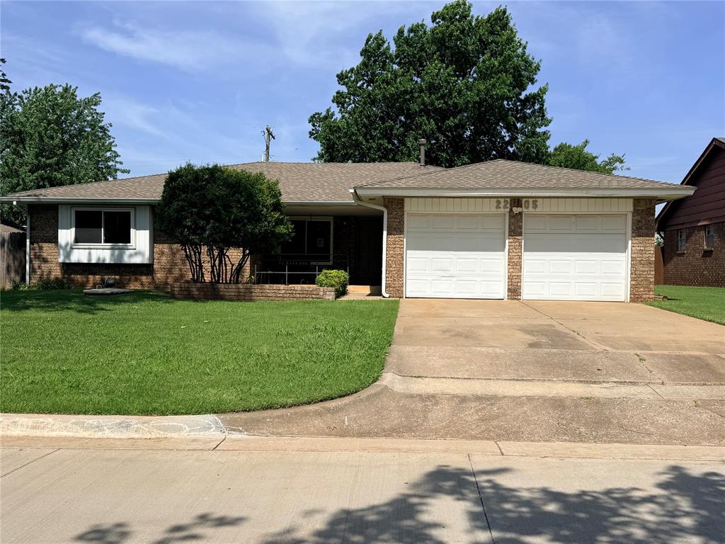 2205 Bellaire Drive — photo