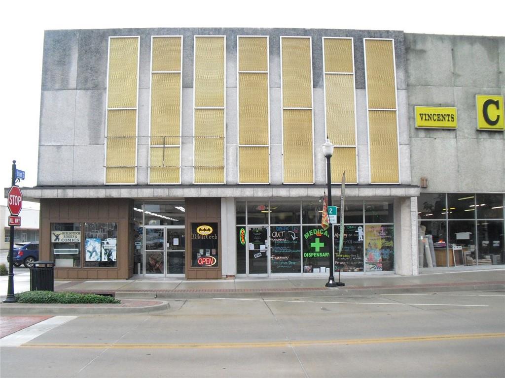 121 E MAIN ST — photo 2
