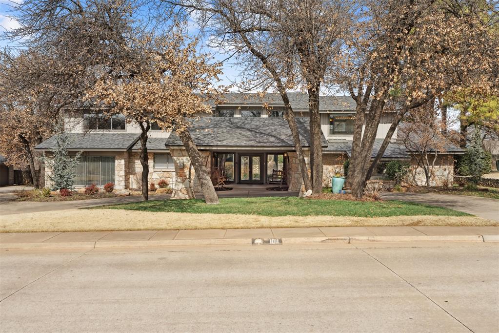 1011 Saint Andrews Drive — photo