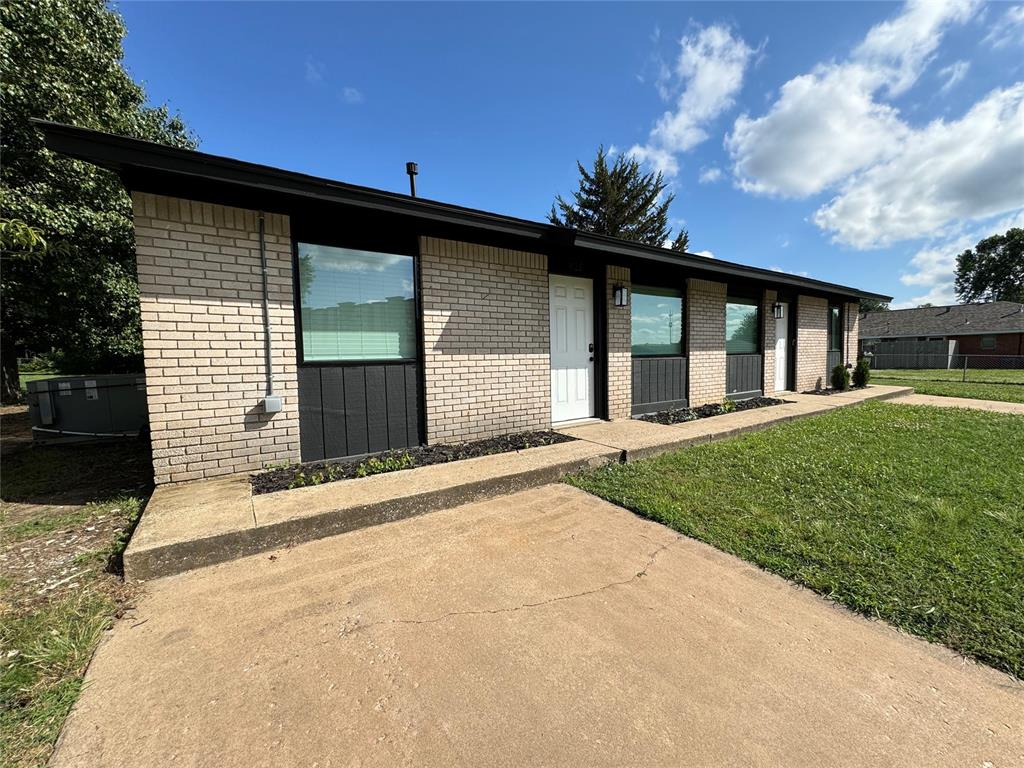 914 Drake Drive 914 — photo