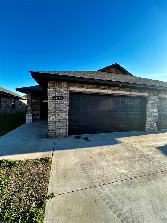 1833 Cypress Lane — photo