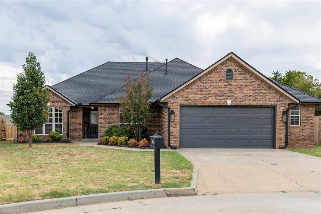 2505 Sutton Court — photo